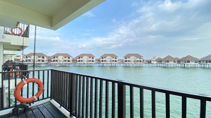 Ark Goldcoast Resort Sepang Exterior foto